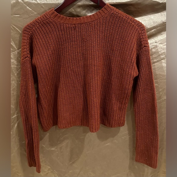 ❗️DEAL❗️3 Sweater’s all size s - Picture 2 of 10